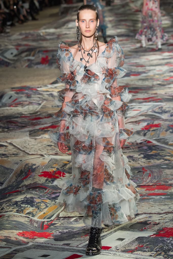 Alexander McQueen Paris Fashion Week 2017 Spring Summer
