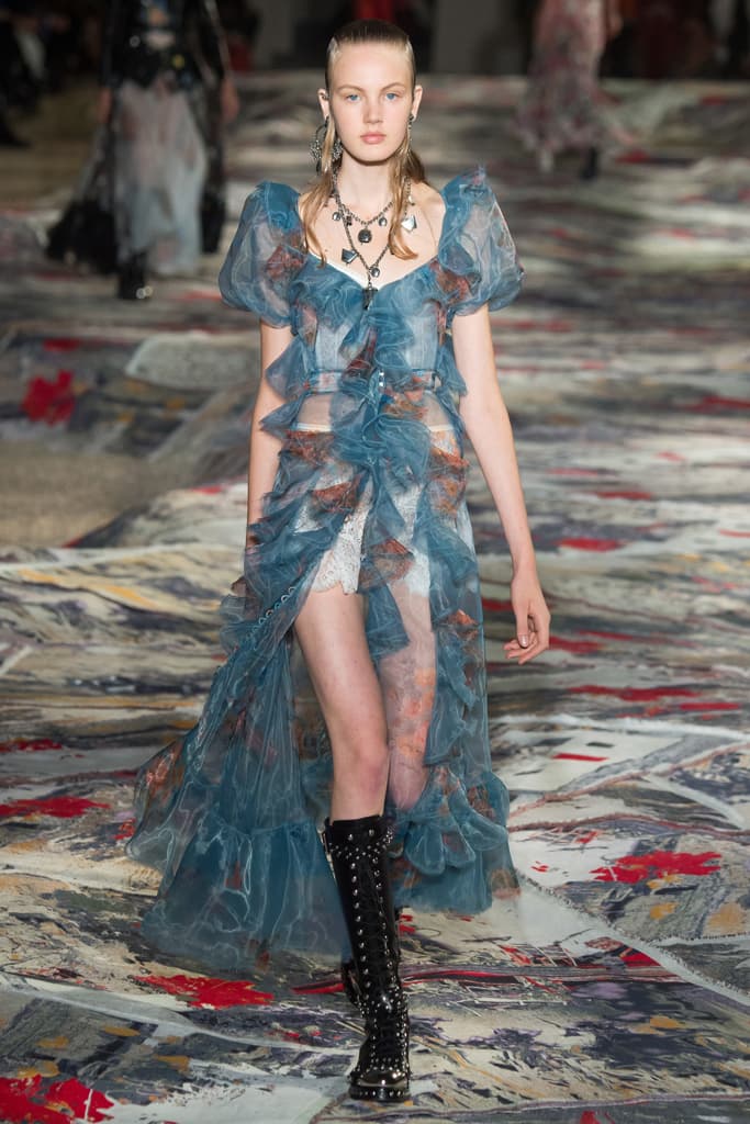 Alexander McQueen Paris Fashion Week 2017 Spring Summer