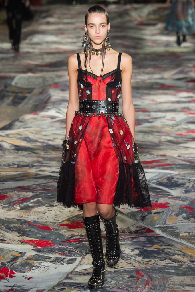 Alexander McQueen Paris Fashion Week 2017 Spring Summer