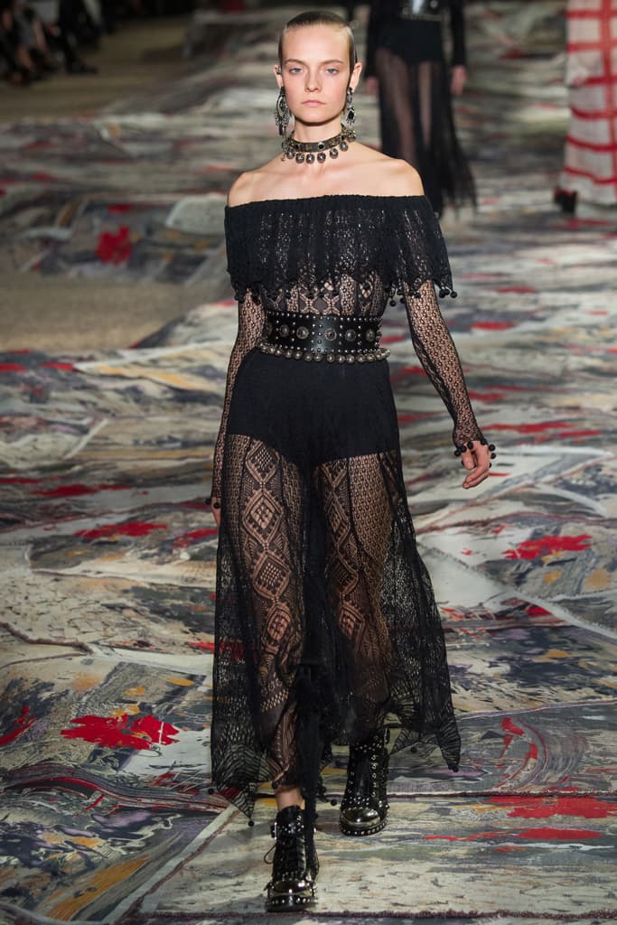 Alexander McQueen Paris Fashion Week 2017 Spring Summer