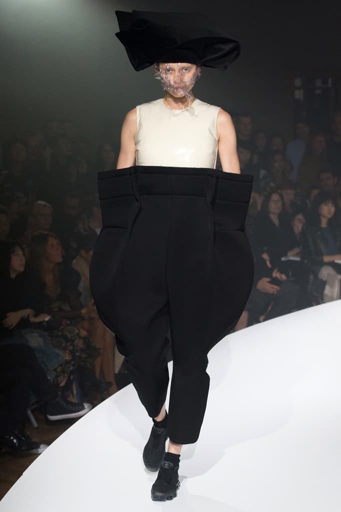 COMME des GARCONS Paris Fashion Week 2017 Spring Summer