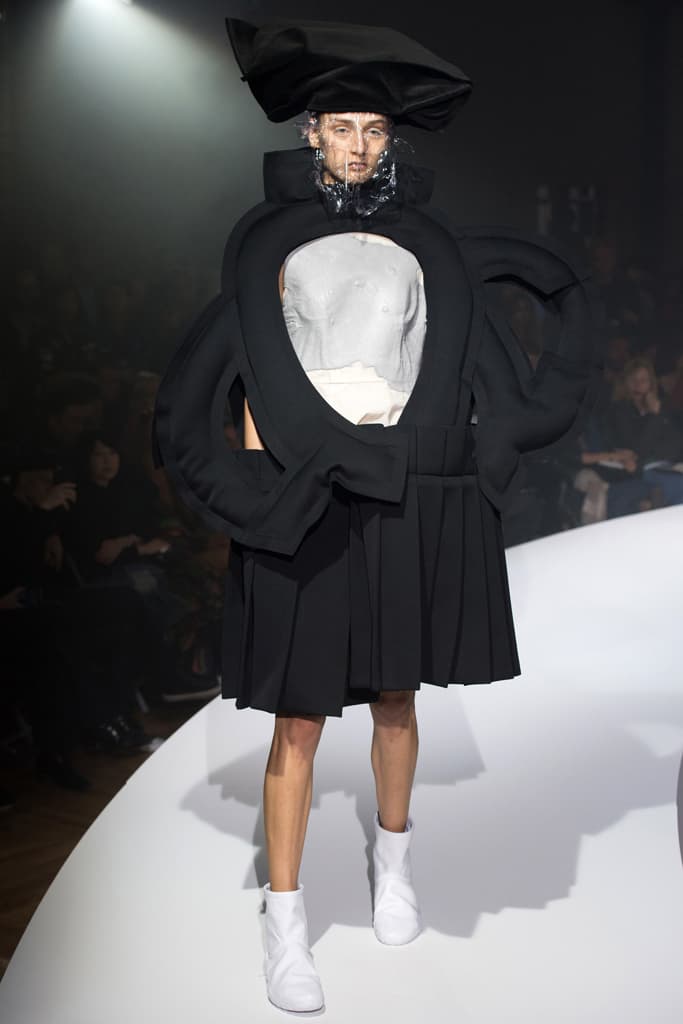 COMME des GARCONS Paris Fashion Week 2017 Spring Summer