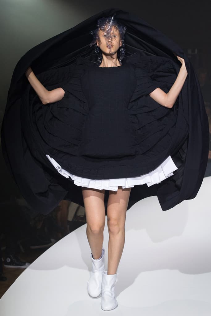 COMME des GARCONS Paris Fashion Week 2017 Spring Summer