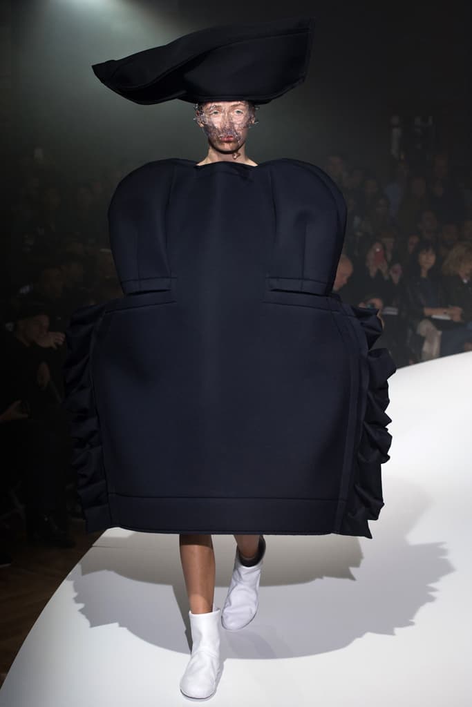 COMME des GARCONS Paris Fashion Week 2017 Spring Summer