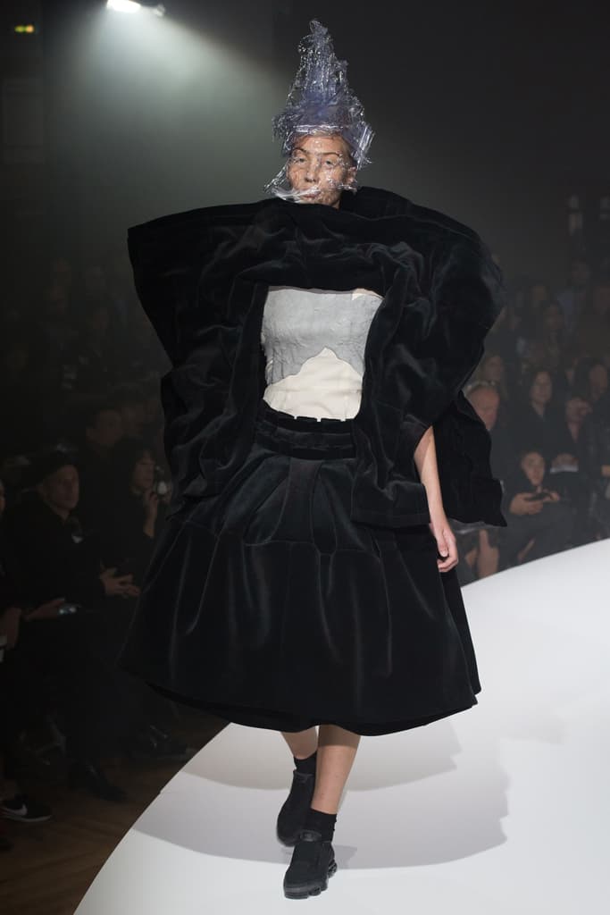 COMME des GARCONS Paris Fashion Week 2017 Spring Summer