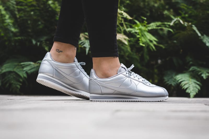 nike classic cortez leather metallic