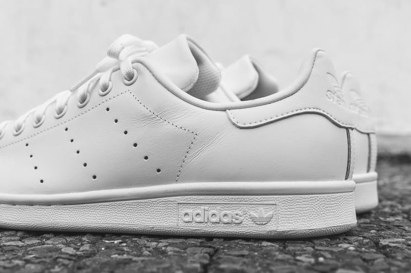 stan smith triple white mens