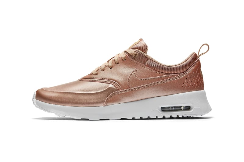 gold nike air max thea