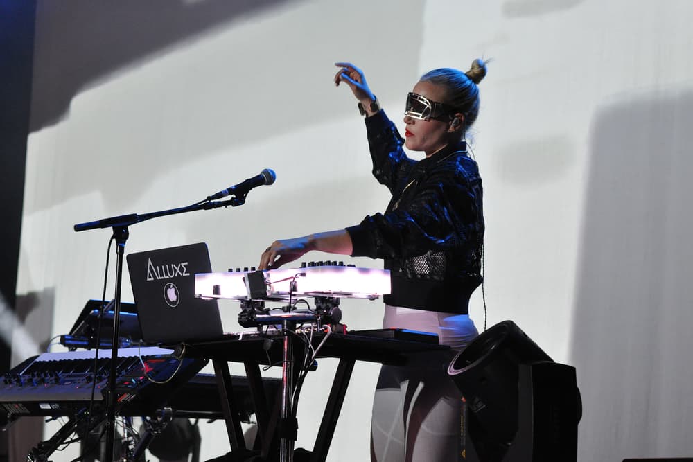 Laura Escude Alluxe Kanye West Ableton Live