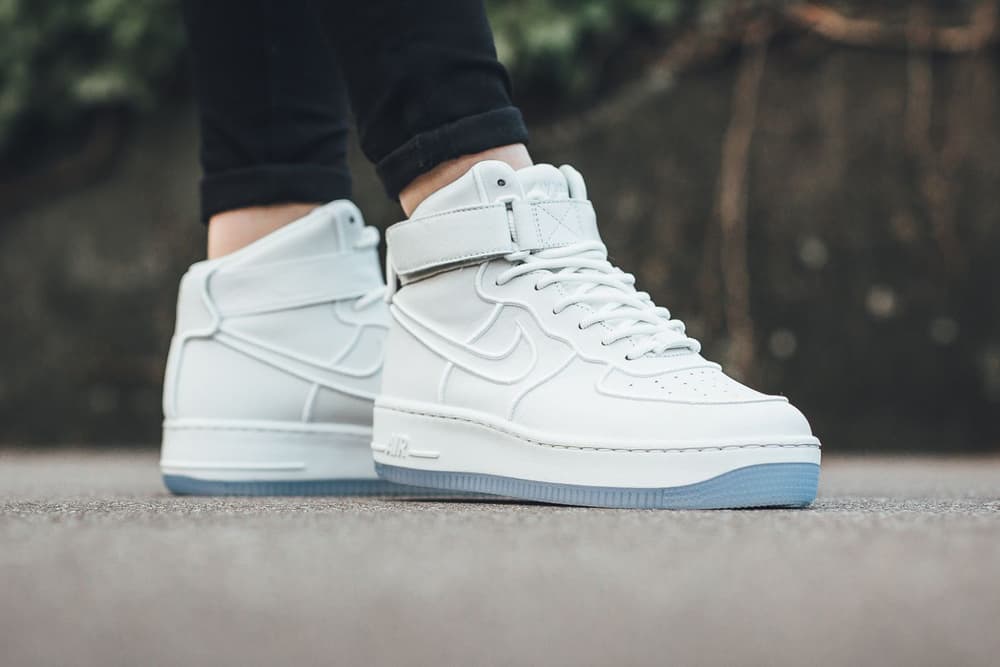 Nike Air Force 1 Upstep Summit White