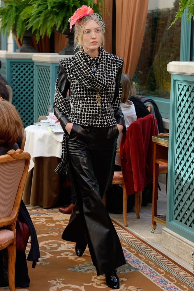 Chanel 2017 Pre Fall Runway