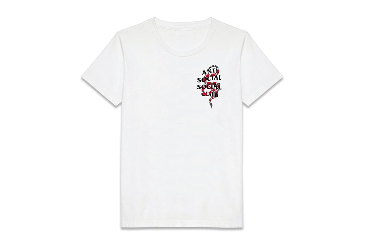 Gucci Snake on Streetwear Logo T-shirts 
