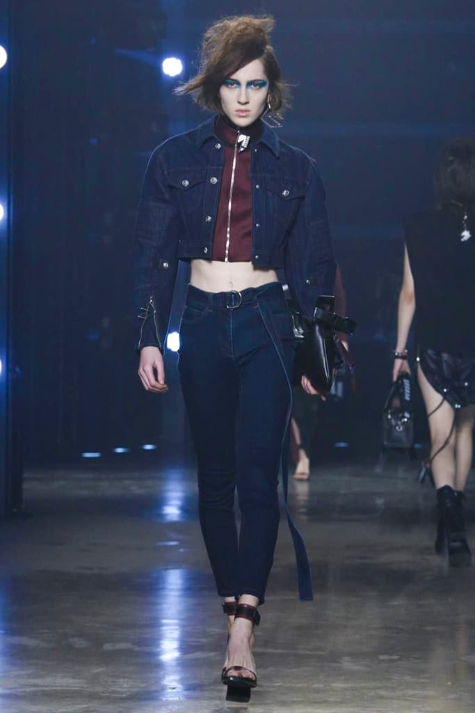 Versus Versace Bella Gigi Hadid 2017 Fall London