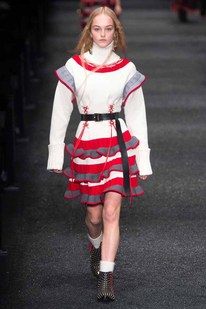 Alexander McQueen 2017 Fall Winter Collection