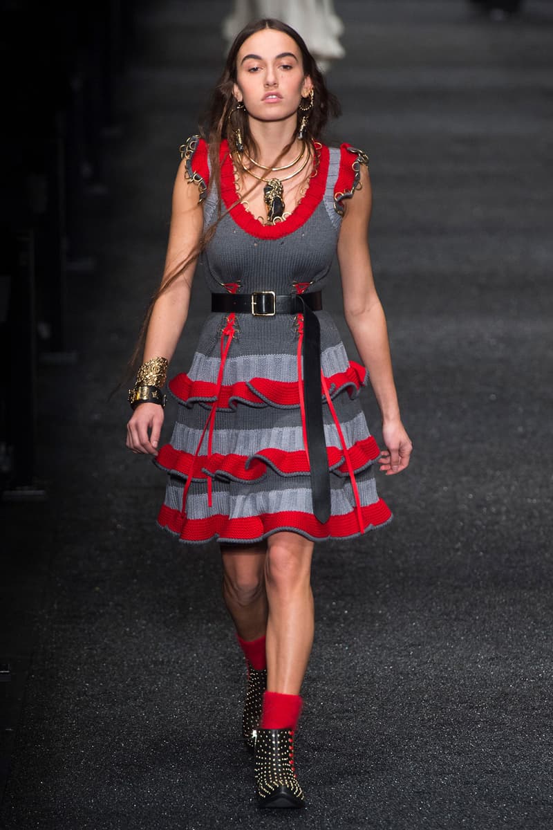 Alexander McQueen 2017 Fall Winter Collection