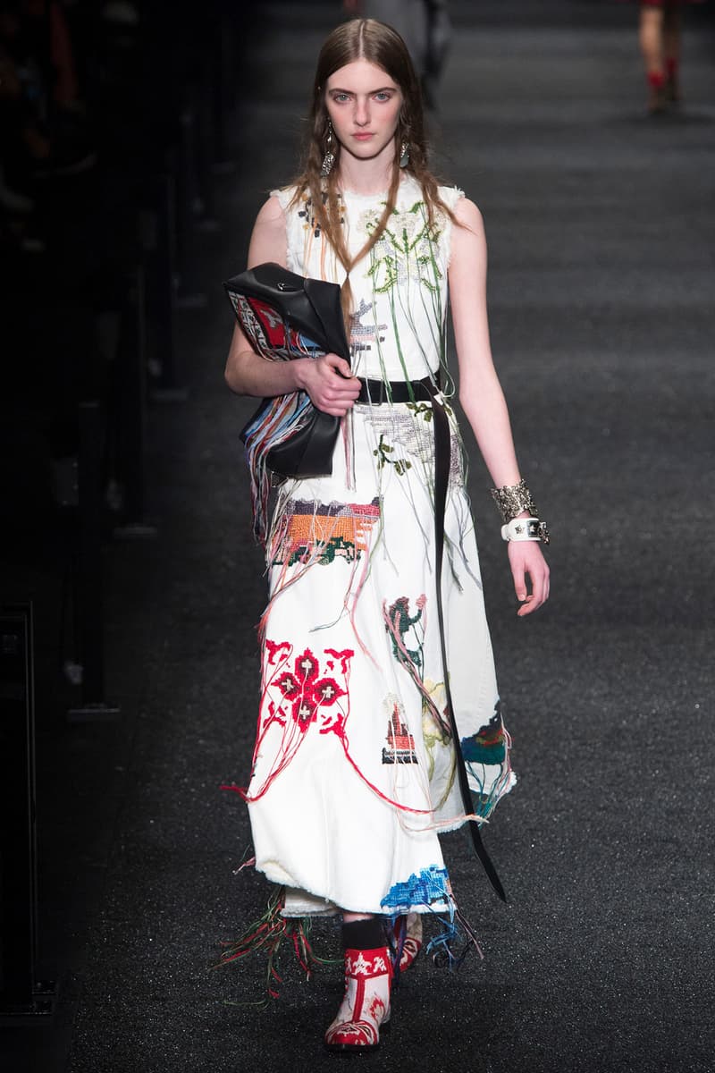 Alexander McQueen 2017 Fall Winter Collection