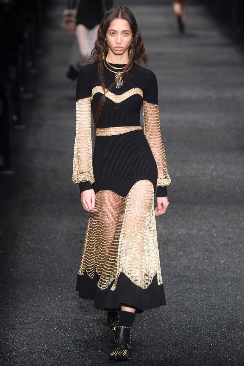 Alexander McQueen 2017 Fall Winter Collection