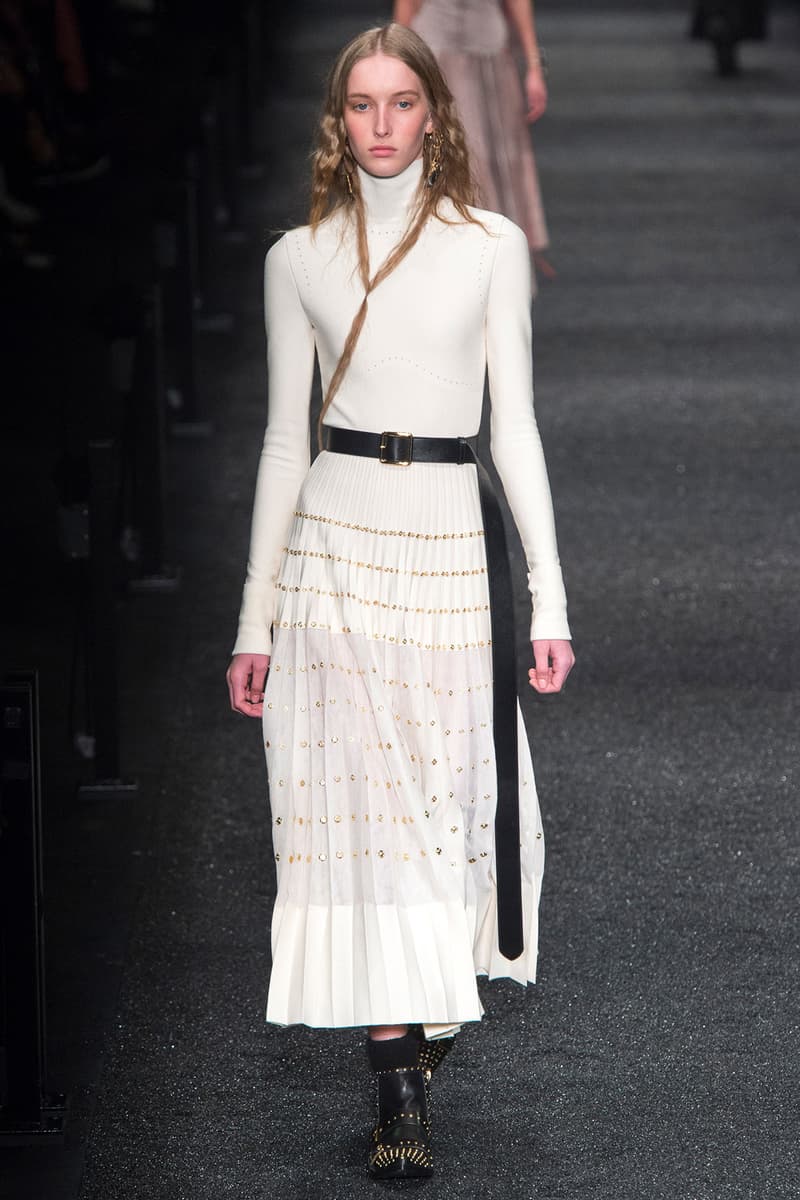Alexander McQueen 2017 Fall Winter Collection