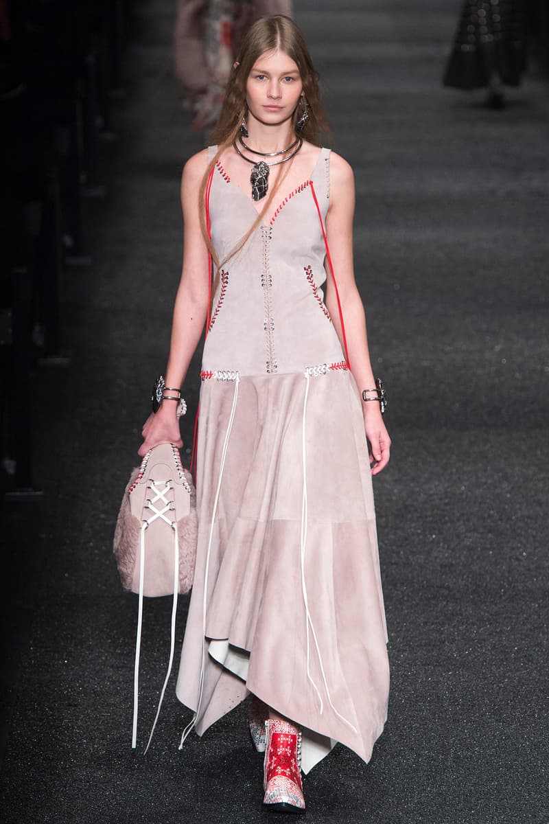 Alexander McQueen 2017 Fall Winter Collection