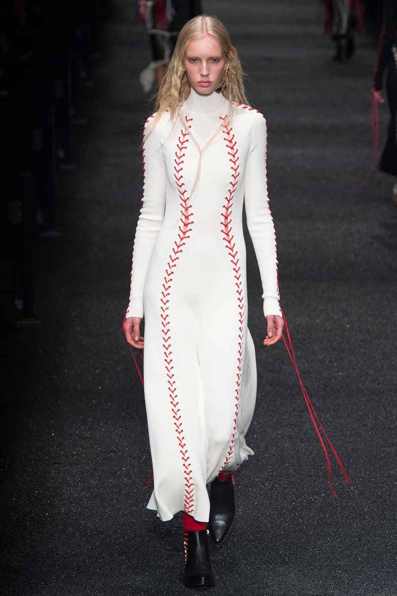 Alexander McQueen 2017 Fall Winter Collection