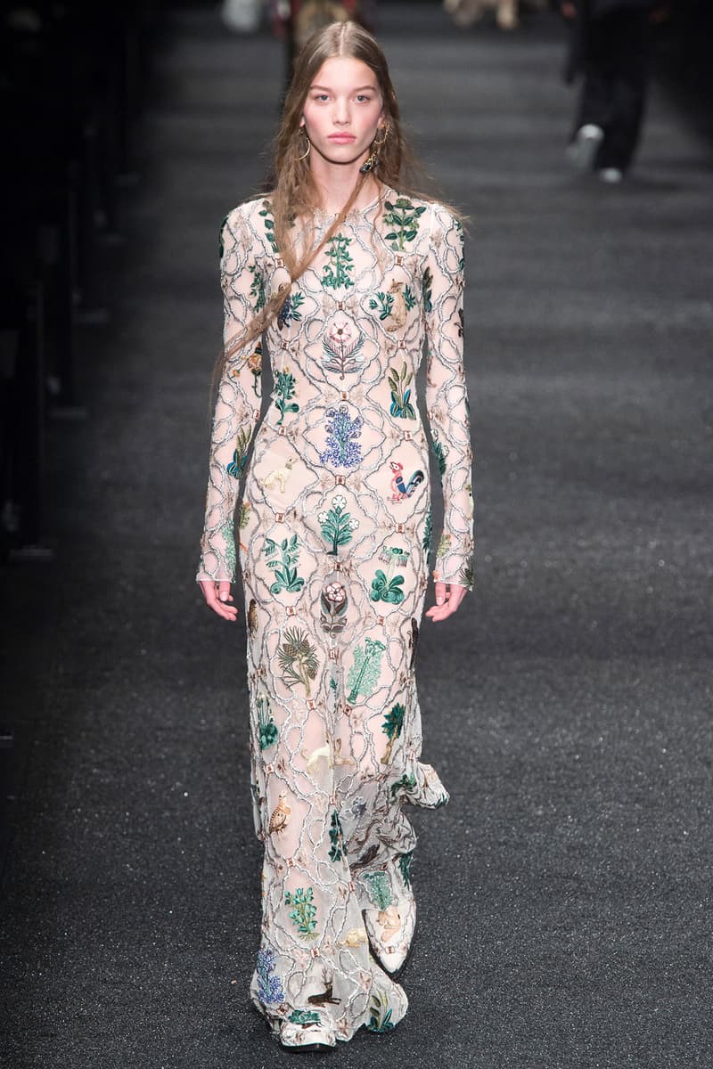 Alexander McQueen 2017 Fall Winter Collection