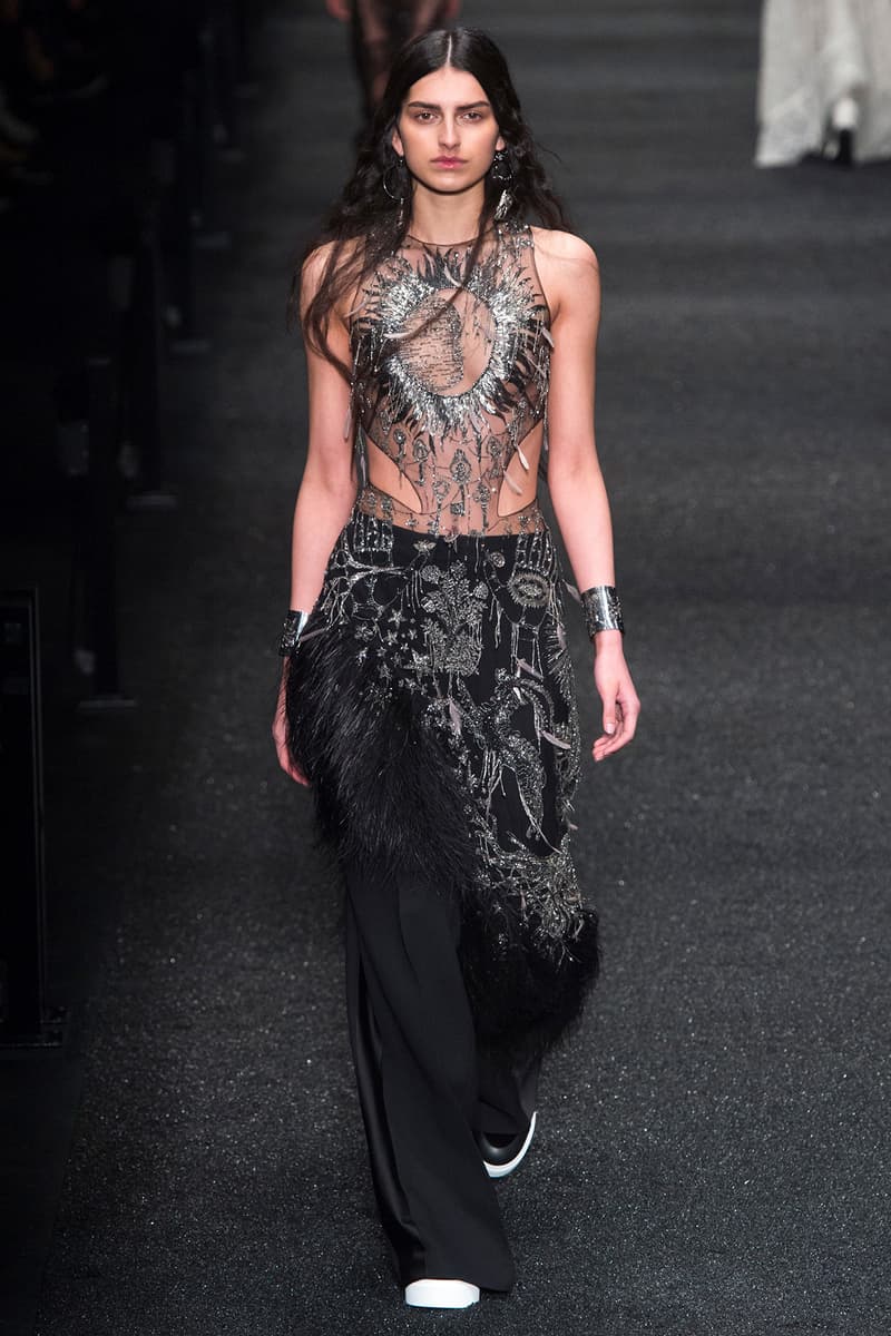 Alexander McQueen 2017 Fall Winter Collection