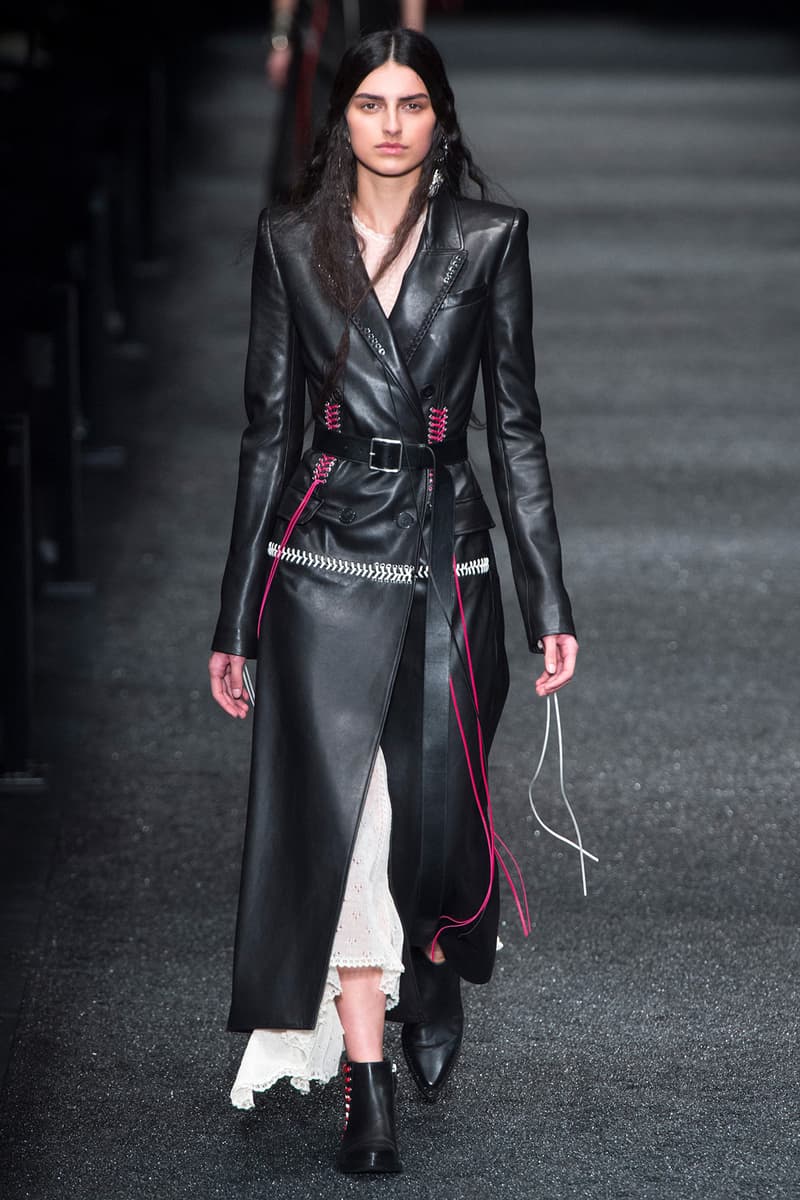 Alexander McQueen 2017 Fall Winter Collection