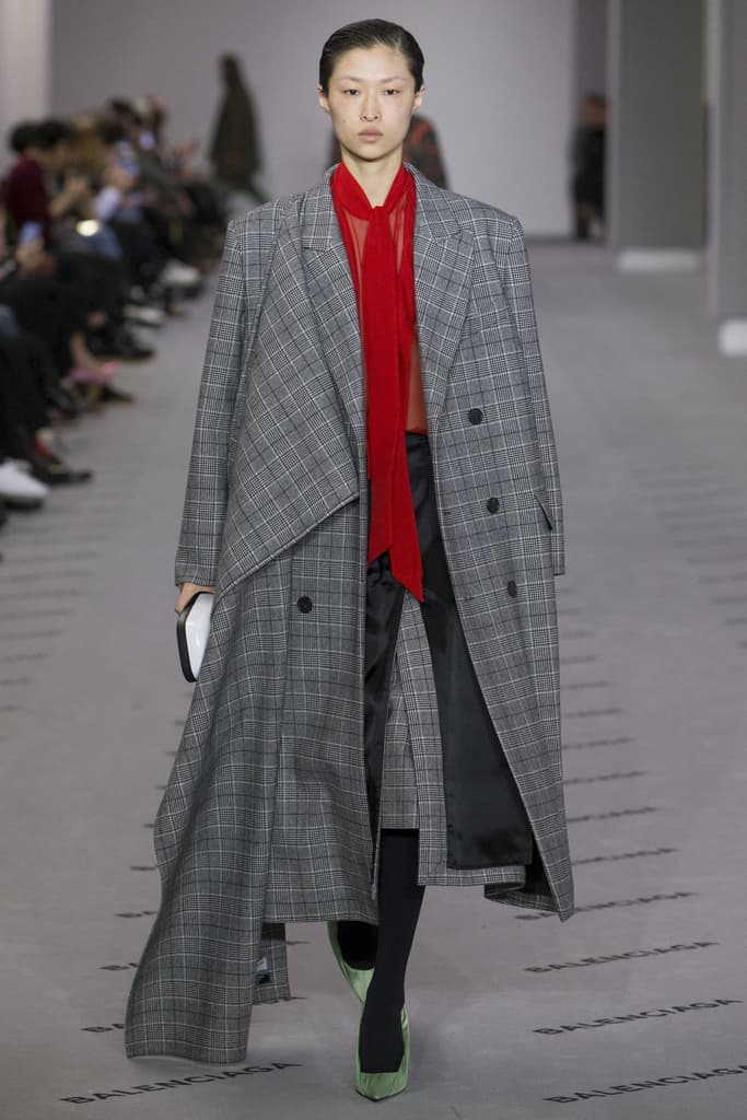 Balenciaga 2017 Fall Winter Paris Fashion Week Demna Gvasalia