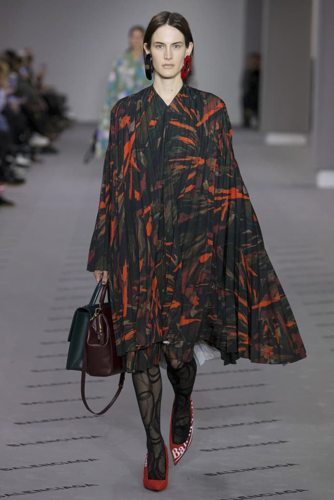 Balenciaga 2017 Fall Winter Paris Fashion Week Demna Gvasalia