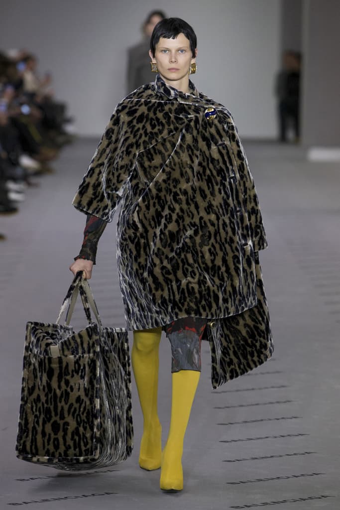 Balenciaga 2017 Fall Winter Paris Fashion Week Demna Gvasalia