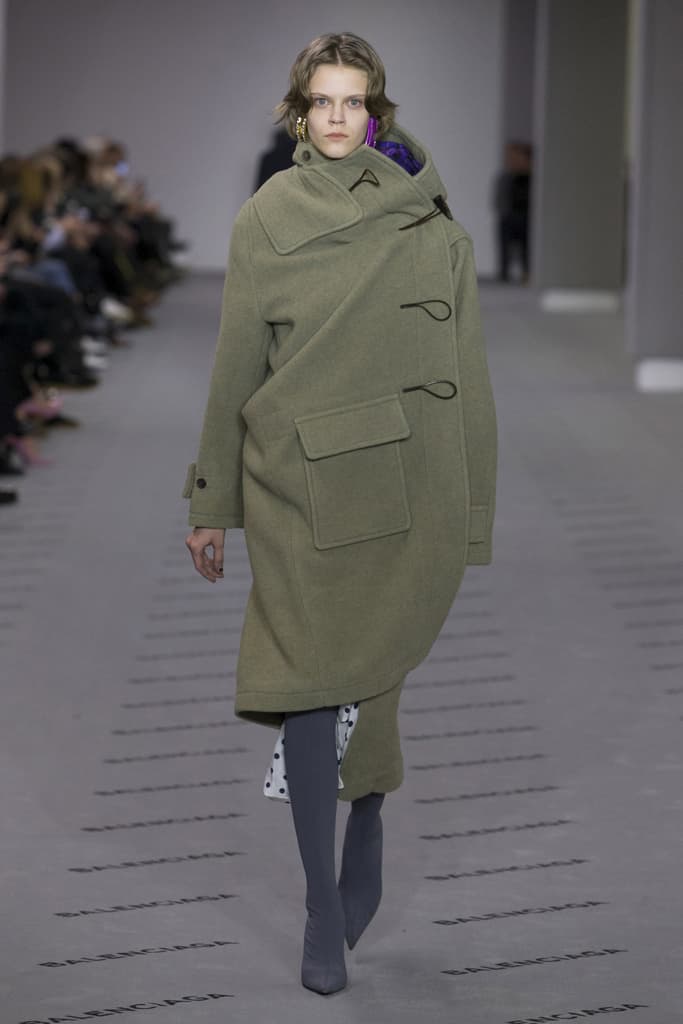 Balenciaga 2017 Fall Winter Paris Fashion Week Demna Gvasalia