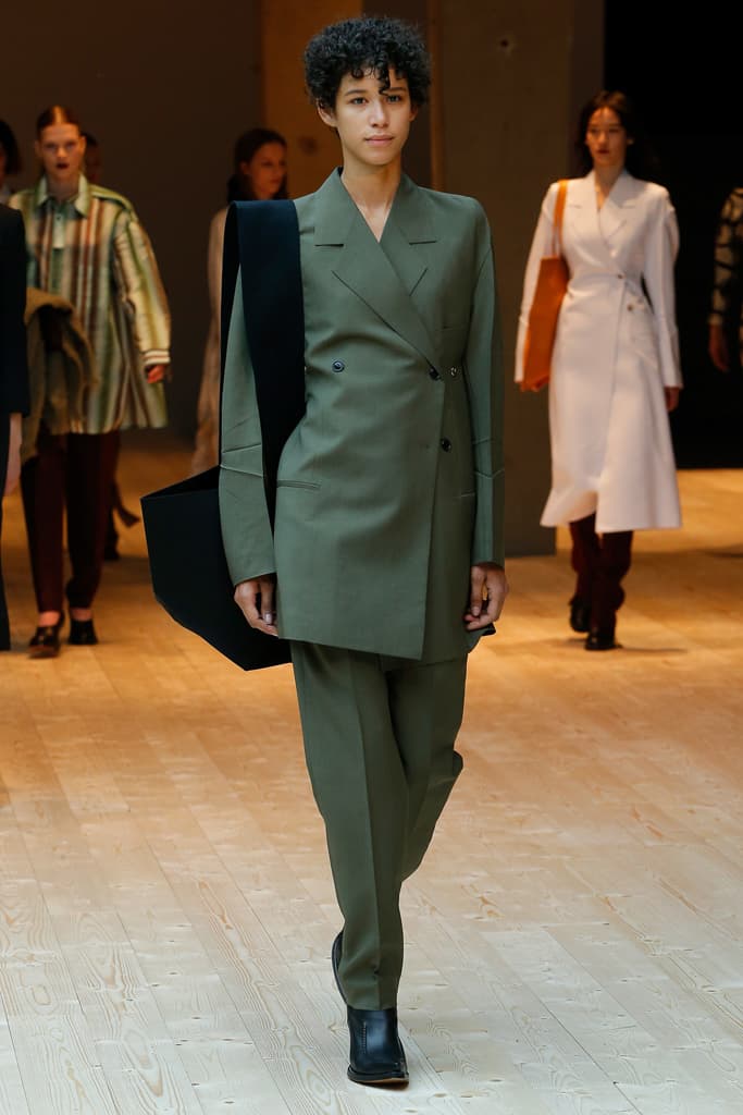 Céline 2017 Fall Winter Paris Fashion Week Phoebe Philo