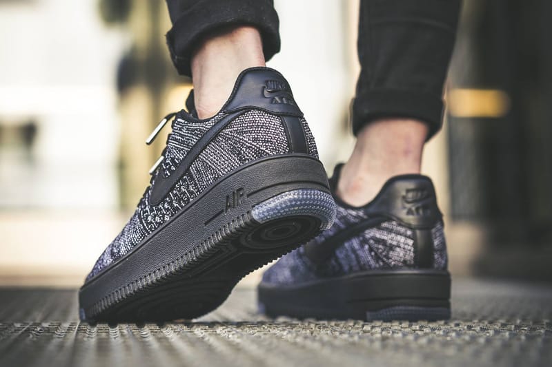 nike air force 1 flyknit low black white