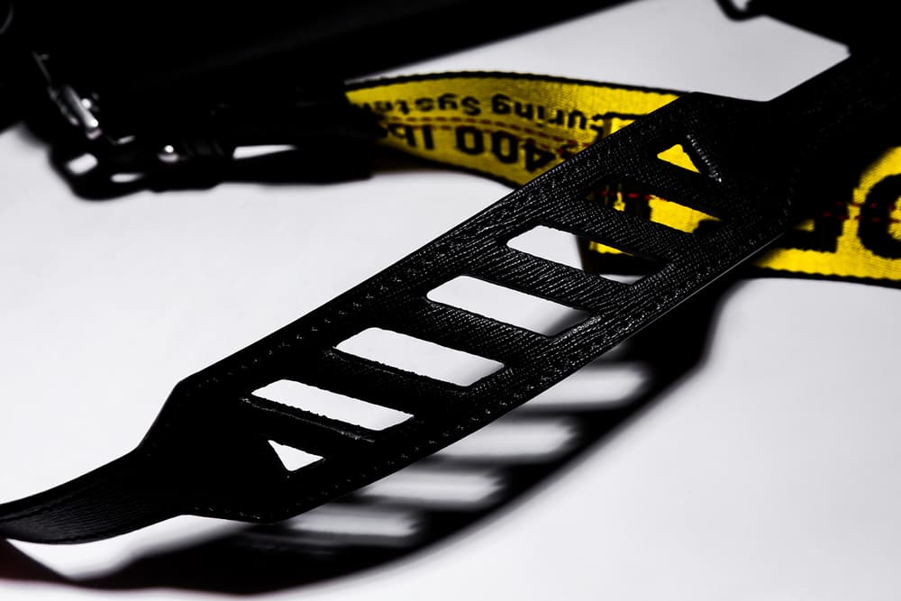 OFF-WHITE Binder Clip Bag Black White