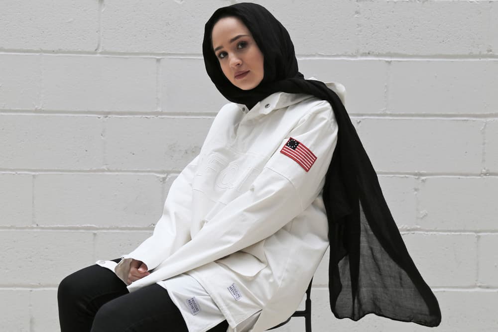 A Hijabi Stars In Profound Aesthetic 17 Spring Summer Collection Hypebae A Hijabi Stars In Profound Aesthetic 17 Spring Summer Collection Hypebae