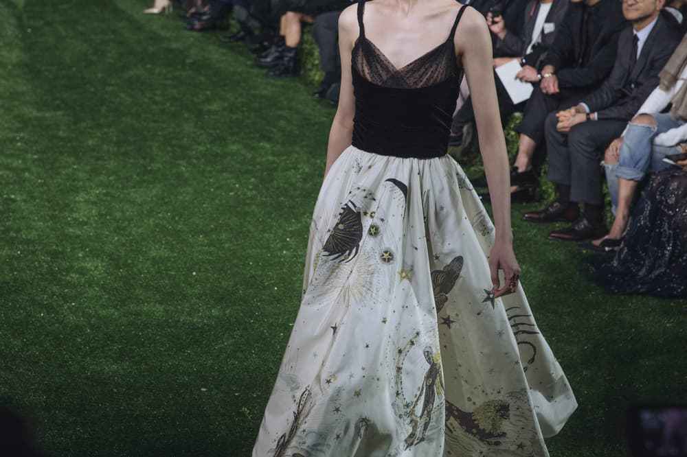 Dior 2017 Spring Summer Couture Tokyo Ginza Backstage Show
