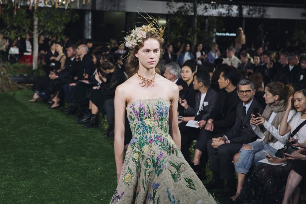 Dior 2017 Spring Summer Couture Tokyo Ginza Backstage Show