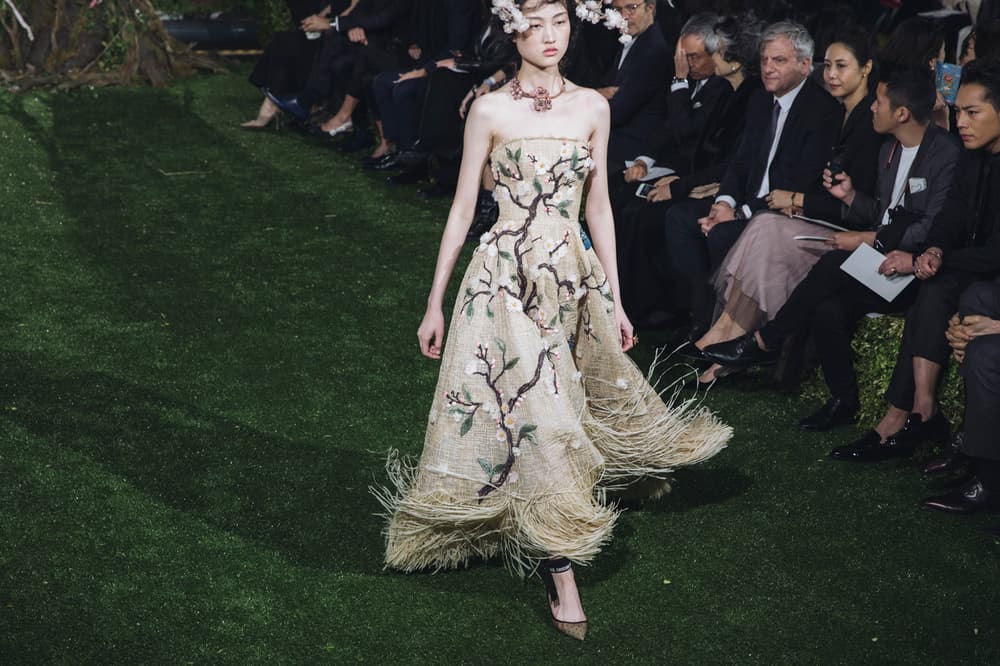 Dior 2017 Spring Summer Couture Tokyo Ginza Backstage Show