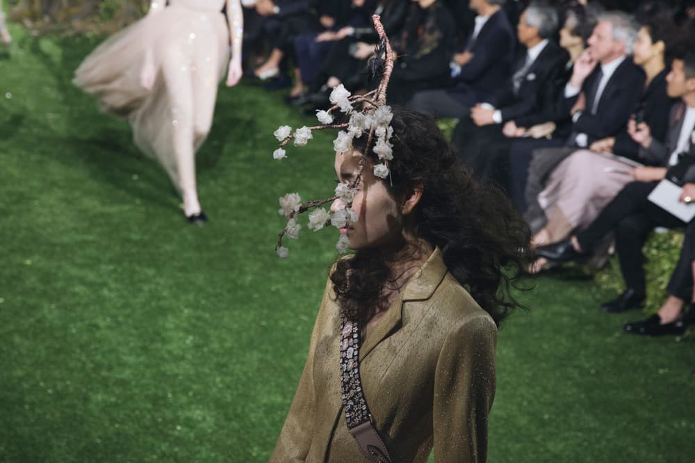 Dior 2017 Spring Summer Couture Tokyo Ginza Backstage Show