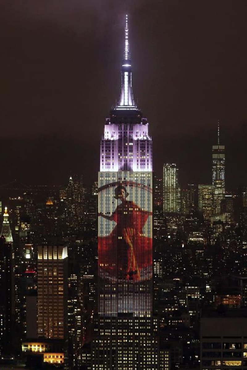 nyc fashion show projection empire state building harpers bazaar tiffany and co