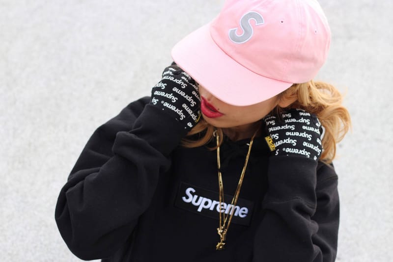 supreme hoodie girls