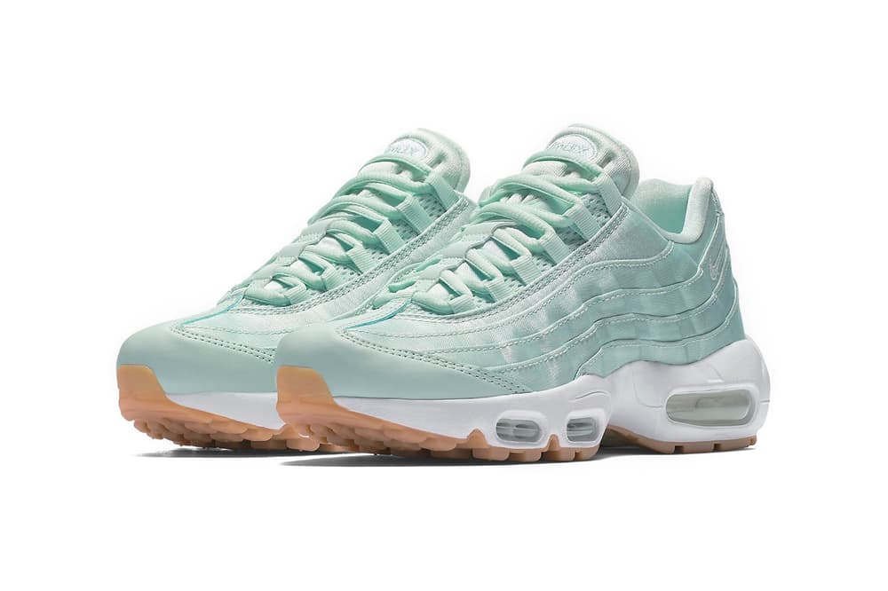 Nike Air Max 95 Internationalist Satin Pack