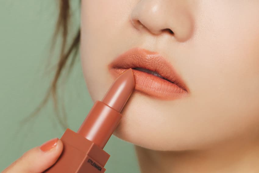 3CE Mood Recipe Nude Lipstick Nail Polish