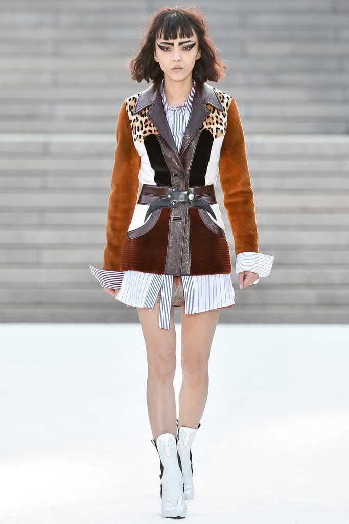 Louis Vuitton 2018 Cruise Runway Show Kyoto Collection