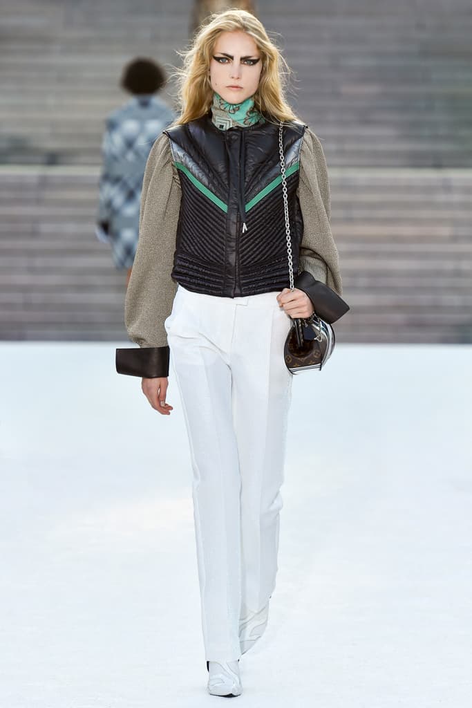Louis Vuitton 2018 Cruise Runway Show Kyoto Collection