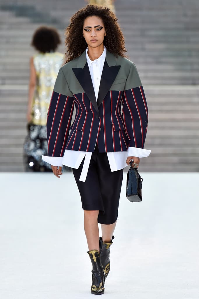 Louis Vuitton 2018 Cruise Runway Show Kyoto Collection
