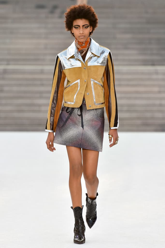 Louis Vuitton 2018 Cruise Runway Show Kyoto Collection