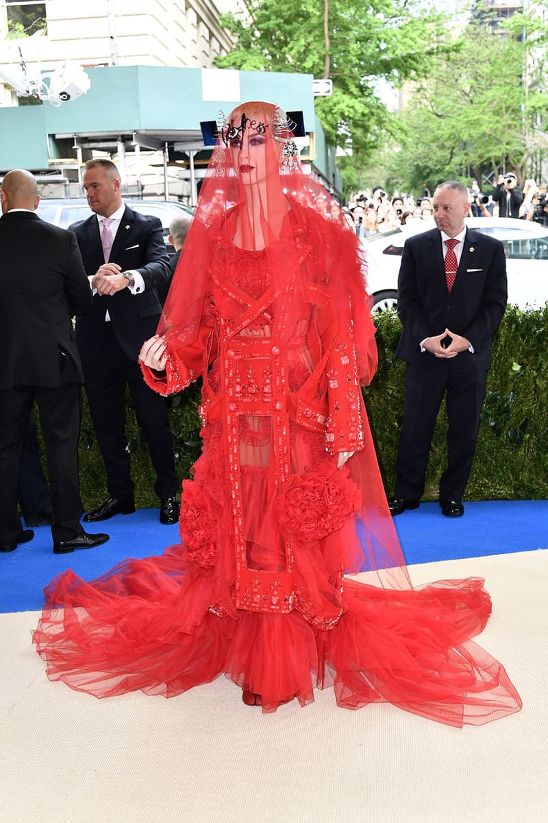 2017 Met Gala Red Carpet Rihanna Comme Des Garcons Rei Kawakubo Best Looks