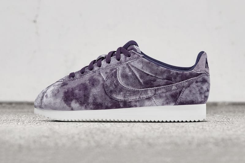 nike cortez velvet