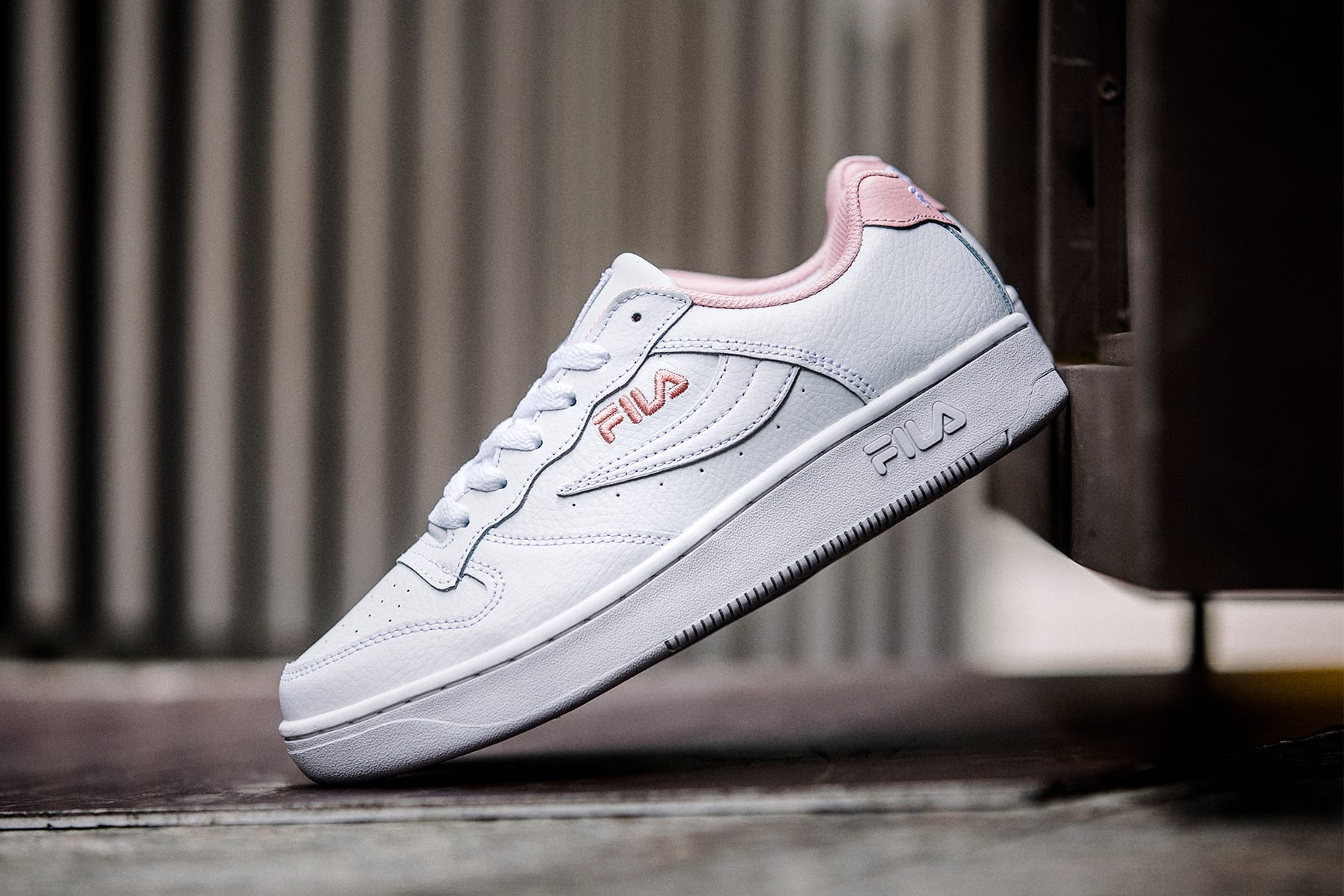 fila sneakers white and pink
